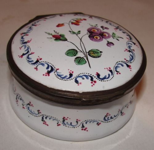 Georgian Bilston Enamel Box. Circa 1785
