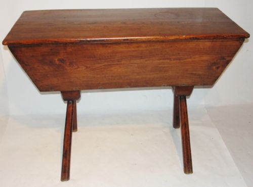 Georgian Elm Dough Bin. Circa 1770