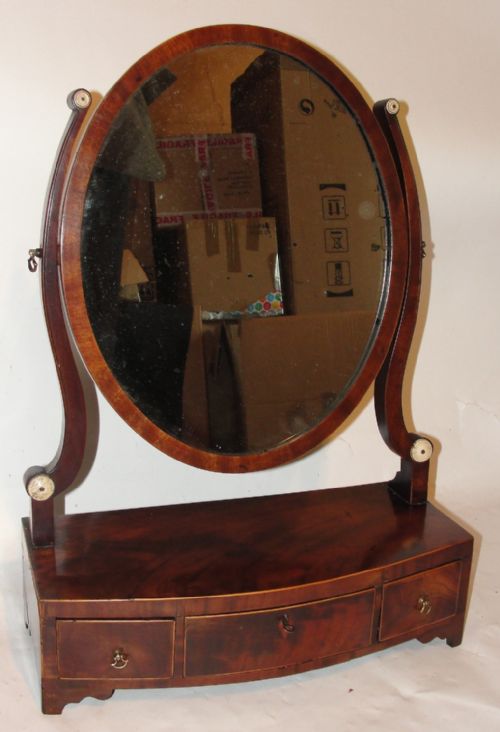Georgian Mahogany Toilet Mirror. Circa 1795