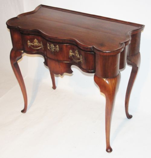 Dutch Mahogany 18th. Century Side Table. Circa 1760