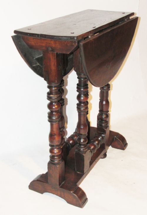 Small Early Oak Gateleg Table