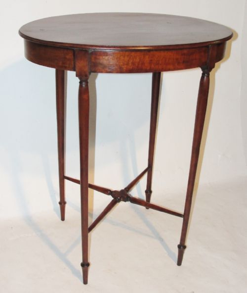 Scottish Georgian Mahogany Oval Occasional Table. Circa 1820