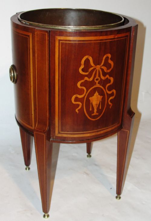 Sheraton Mahogany Inlaid Jardiniere. Circa 1810