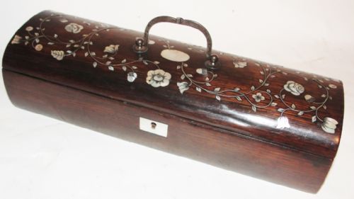 Regency Rosewood and Mother of Pearl Inlaid Glove Box. Circa 1830
