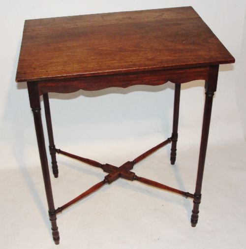 Georgian Mahogany Occasional Centre Table. Circa 1800