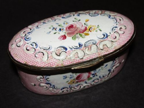 Georgian Battersea Enamel Larger Oval Patch Box. Circa 1775