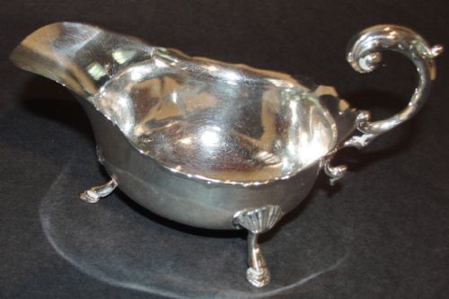 Edwardian Chester Silver Sauce Boat. 1902