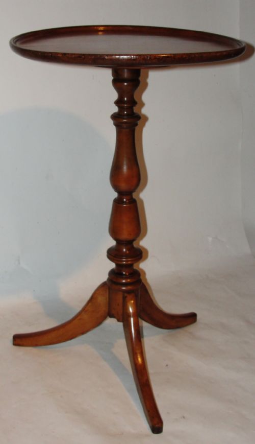Georgian Mahogany Dish Top Tripod Table. Circa 1810