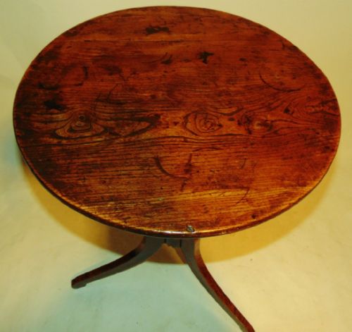 Georgian Elm Tripod Table. Circa 1790