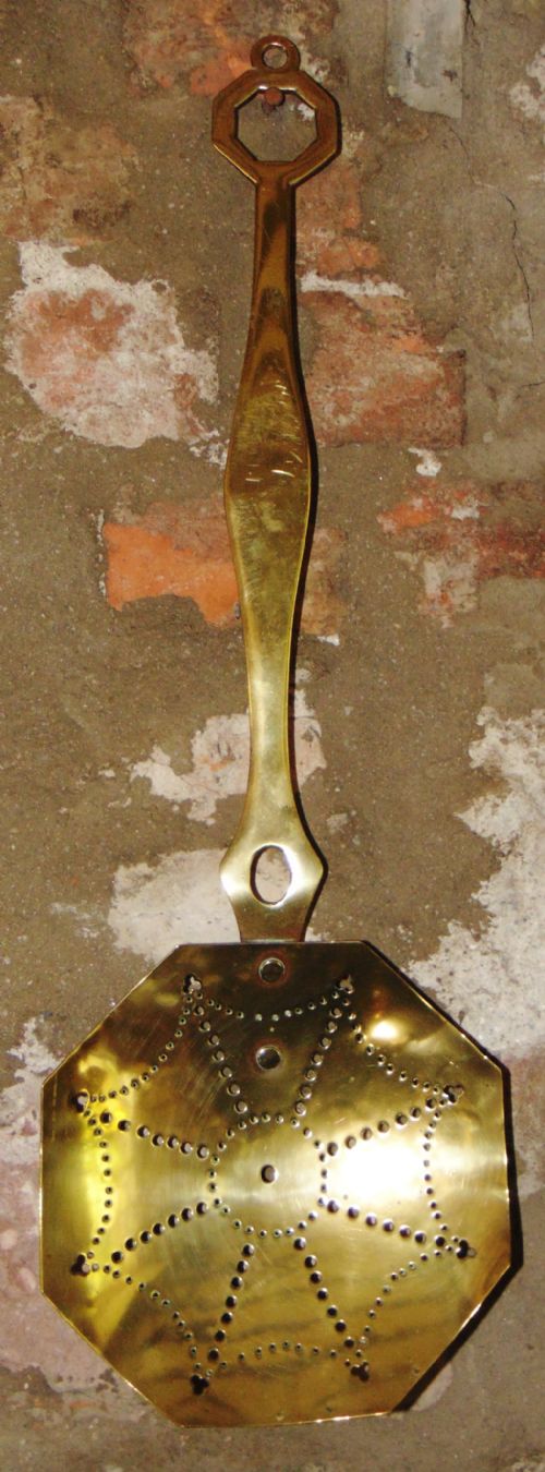 Georgian Brass Strainer Ladle. Circa 1830