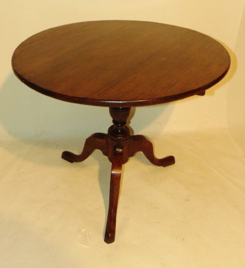 Georgian Oak Tripod Table. Circa 1780