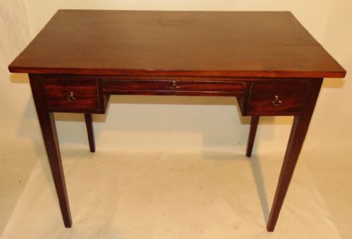 Georgian Mahogany Dressing Table. Circa 1790