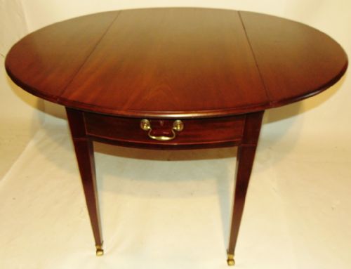Georgian Mahogany Oval Pembroke Table. Circa 1780