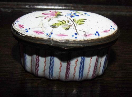 Georgian Battersea Enamel Patch Box. Circa 1775