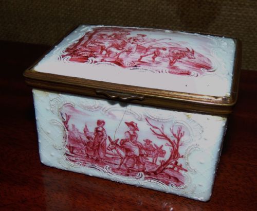 Georgian Bilston Enamel Large Trinket Box. Circa 1780