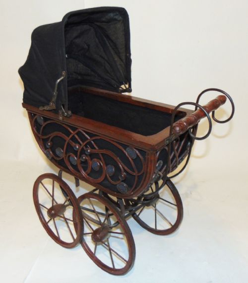 Edwardian Doll's Pram. Circa 1920