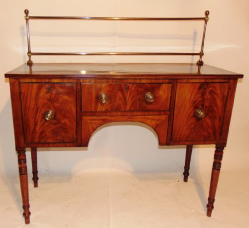 Small Georgian Mahogany Sideboard Circa 1820