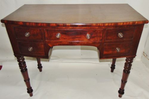 Georgian Mahogany Bow Dressing Table Circa 1820