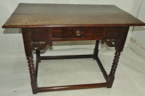 Oak Tuned Leg Side Table Circa 1670