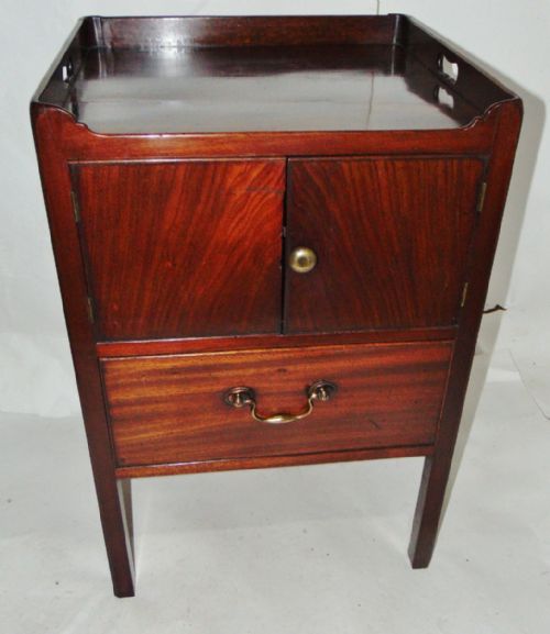Georgian Mahogany Tray Top Commode Circa 1770