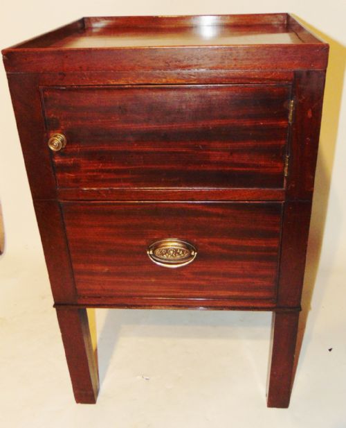 Georgian Mahogany Tray Top Commode Circa 1790