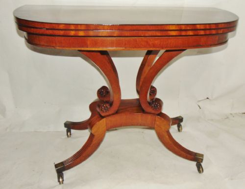 Georgian Edinburgh Mahogany Trotter Tea Table Circa 1805