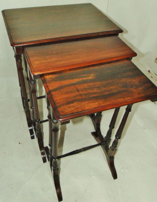 Regency Goncalo Alves Nest 3 Tables. Circa 1815