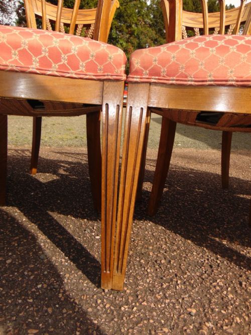 SET DUTCH ELM DINING CHAIRS CIRCA 1860 - ADDITIONAL PHOTO 5