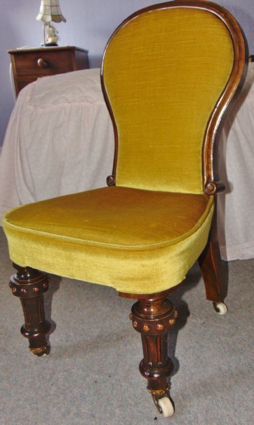 VICTORIAN WALNUT CHILD'S CHAIR CIRCA 1880