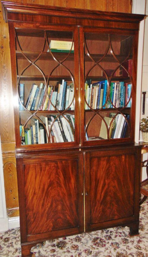SCOTTISH SHERATON MAHOGANY BOOKCASE CIRCA 1795