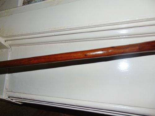 ANTIQUE HARDWOOD WALKING STICK CIRCA 1890 - ADDITIONAL PHOTO 2