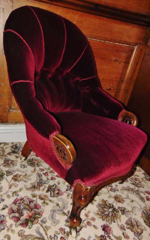 VICTORIAN WALNUT FRAMED EASY CHAIR CIRCA 1850 - ADDITIONAL PHOTO 1