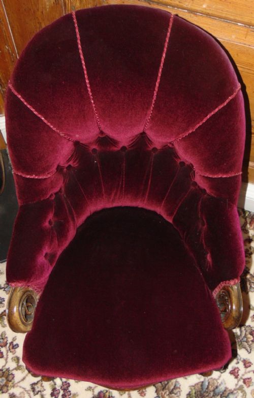 VICTORIAN WALNUT FRAMED EASY CHAIR CIRCA 1850 - ADDITIONAL PHOTO 5