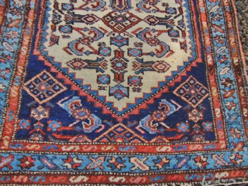 ANTIQUE PERSIAN HAMADAN RUG CIRCA 1920 - ADDITIONAL PHOTO 1