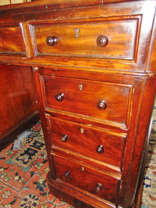 LATE REGENCY MAHOGANY PARTNER'S DESK CIRCA 1830 - ADDITIONAL PHOTO 5