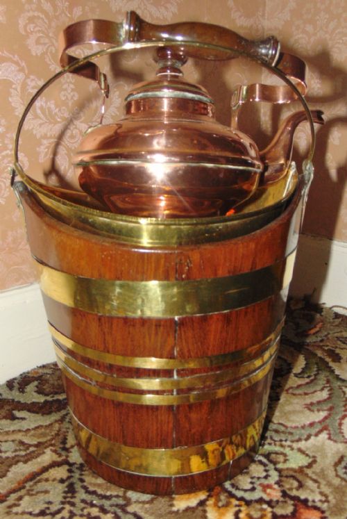 SMALL DUTCH BOAT SHAPED BUCKET CIRCA 1780 - ADDITIONAL PHOTO 3