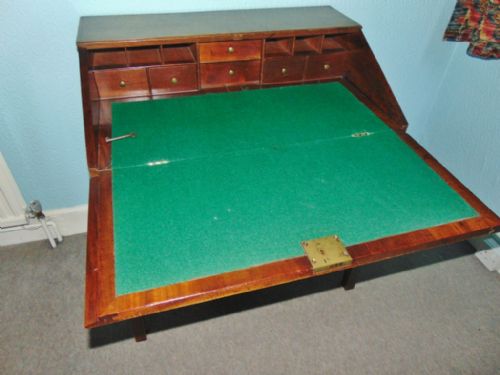 GEORGIAN MAHOGANY BUREAU ON STAND CIRCA 1810 - ADDITIONAL PHOTO 3