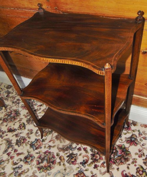 FINE EDWARDIAN MAHOGANY ETAGERE CIRCA 1900 - ADDITIONAL PHOTO 2