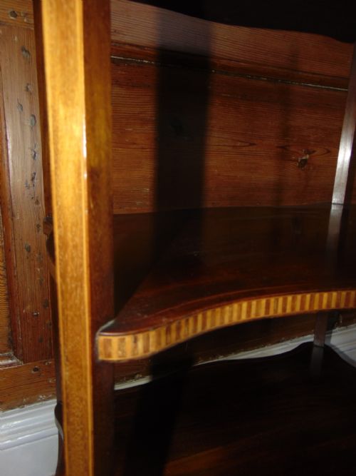 FINE EDWARDIAN MAHOGANY ETAGERE CIRCA 1900 - ADDITIONAL PHOTO 5