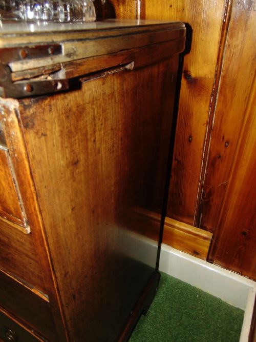 GEORGE II SOLID WALNUT BACHELOR CHEST CIRCA 1740 - ADDITIONAL PHOTO 5