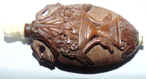 CARVED COQUILLA NUT SCENT BOTTLE CIECA 1830 - ADDITIONAL PHOTO 3