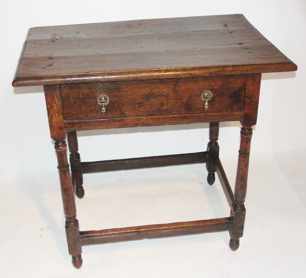 Early oak turned leg side table. Circa 1720