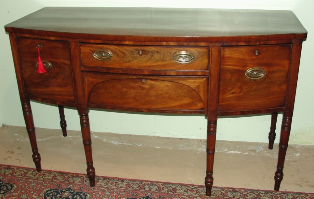 Late Georgian mahogany sideboard Circa 1820