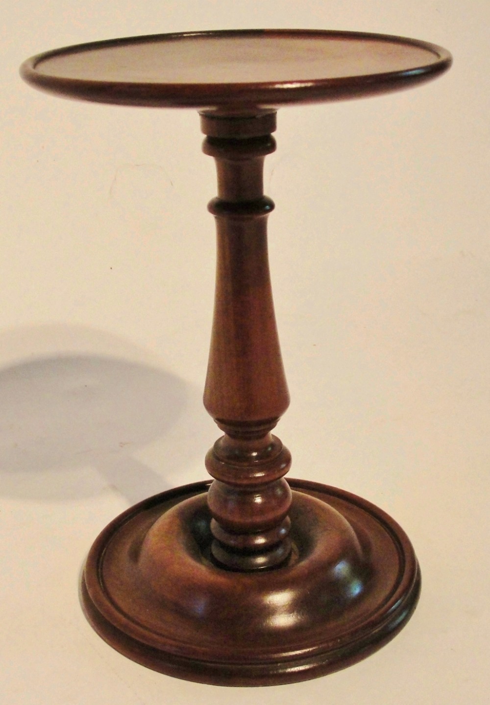 Georgian mahogany bowl stand. Circa 1800