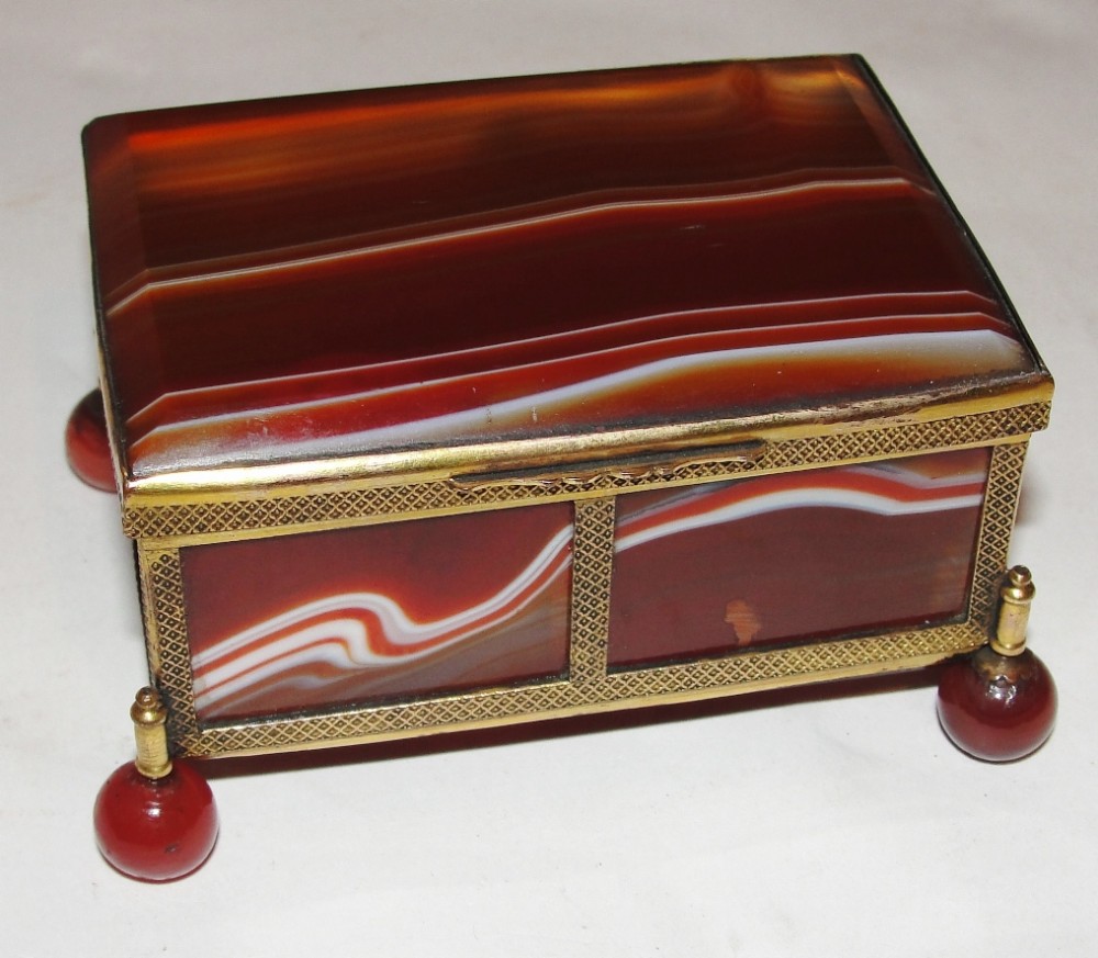Victorian red agate trinket box. Circa 1860