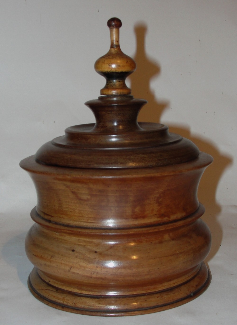 Georgian mahogany turned tobacco box. Circa 1820