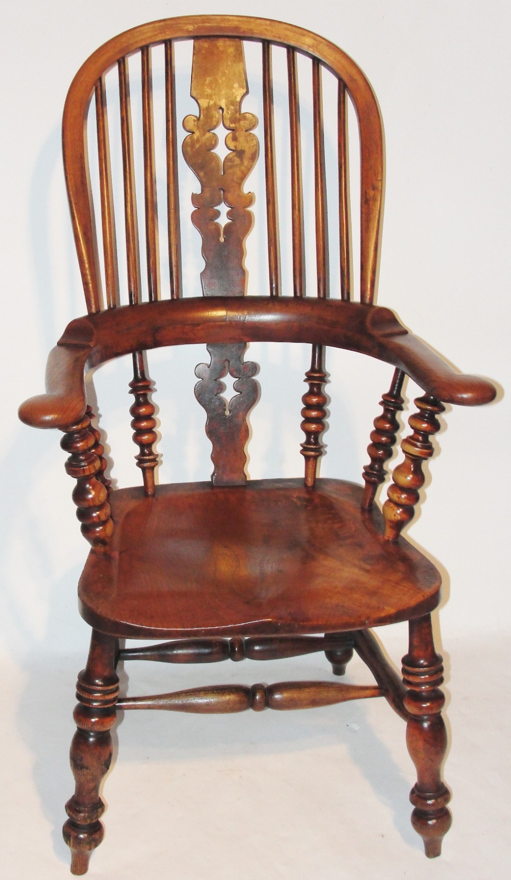 Victorian Yorkshire elm windsor chair. Circa 1850