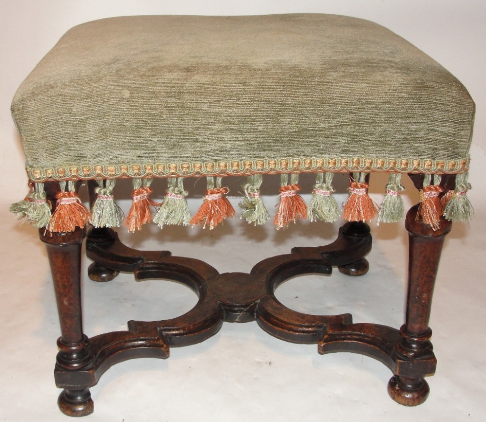 18th. century french provincial oak stool. Circa 1720