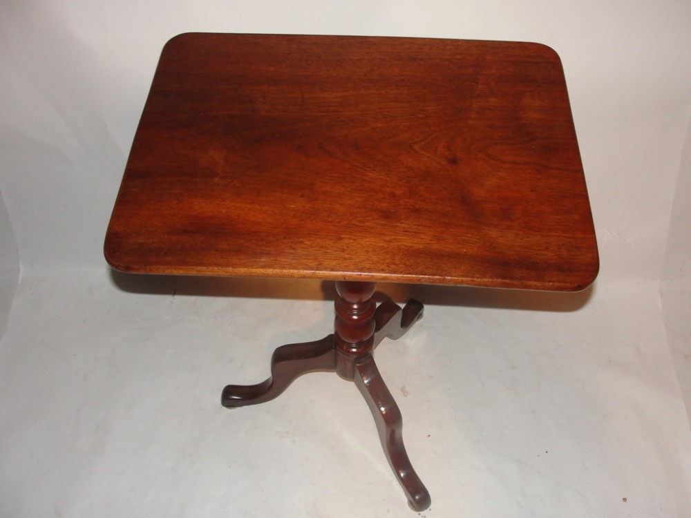Georgian mahogany tripod table. Circa 1820