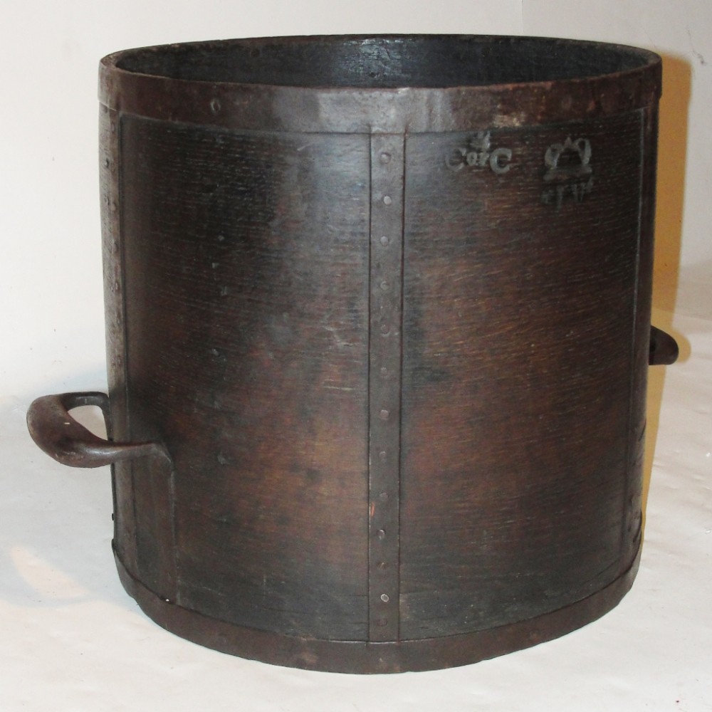 Georgian oak grain measure. Circa 1830